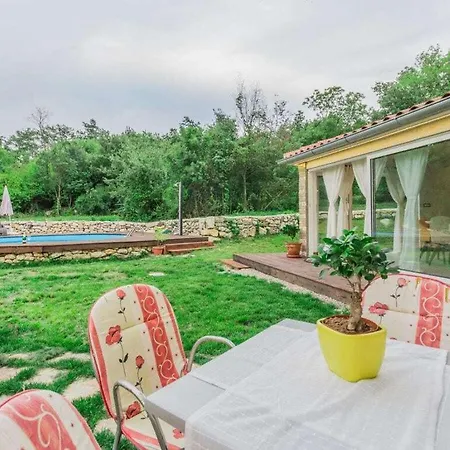 Nevia In Der Naehe Von Rabac Mit Privatem Pool Вилла